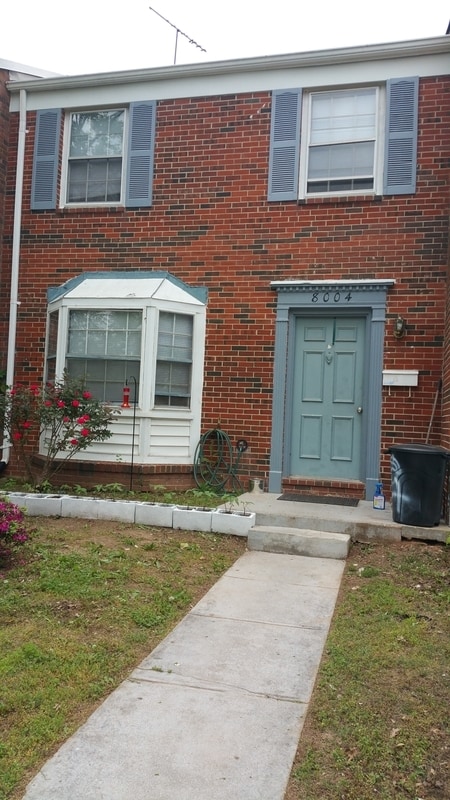 Building Photo - 8004 Community Dr