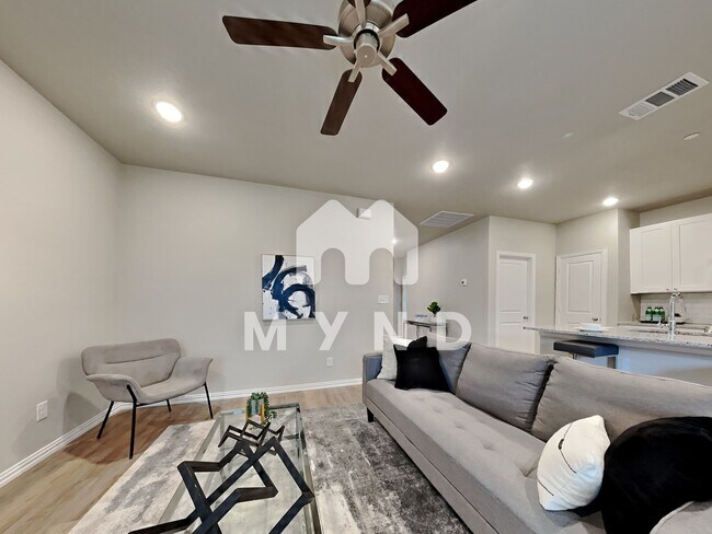 Building Photo - 426 Willow Crossing E [MODEL]