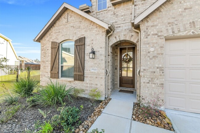 Foto del edificio - 27222 Lombard Wood Dr