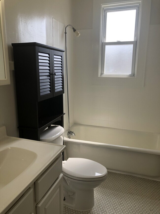 Foto del edificio - 6611 Kennedy