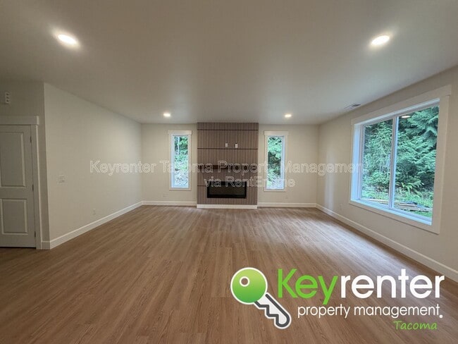 Foto del edificio - 16517 48th St NW