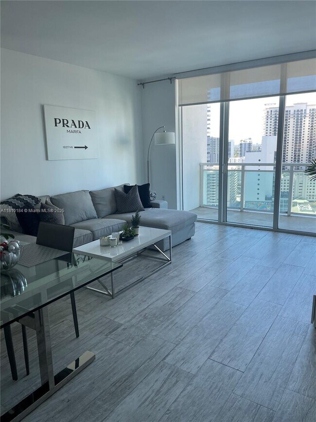 Foto del edificio - 951 Brickell Ave