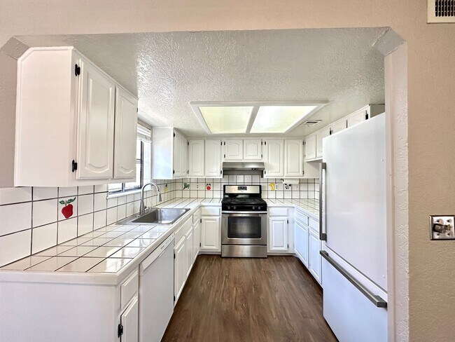 Building Photo - Park West Condo