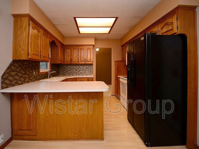 Building Photo - 3110 S 50th St