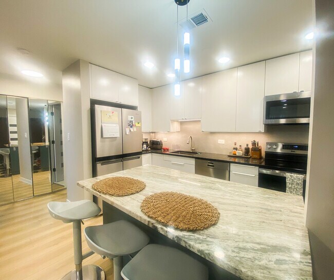 Foto del edificio - 715 W Central Rd