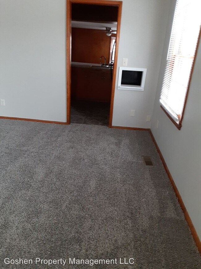 Building Photo - 2 br, 1 bath House - 2551 N Litchfield