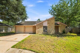 Building Photo - 703 Conestoga Cir