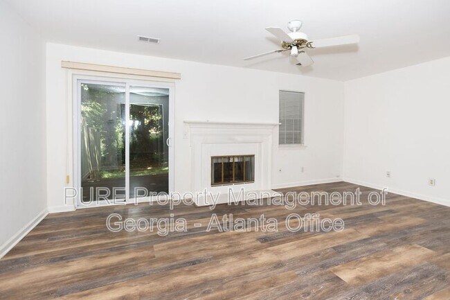 Foto del edificio - 2190 Vinings North Ln SE
