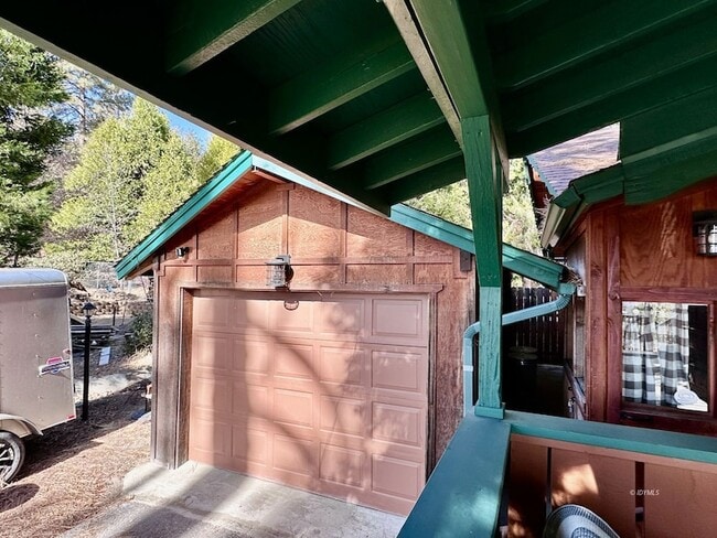 Foto del edificio - 53290 Deer Foot Ln