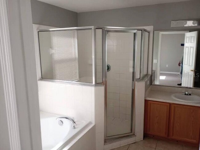 Building Photo - 606 Bluebill Ct