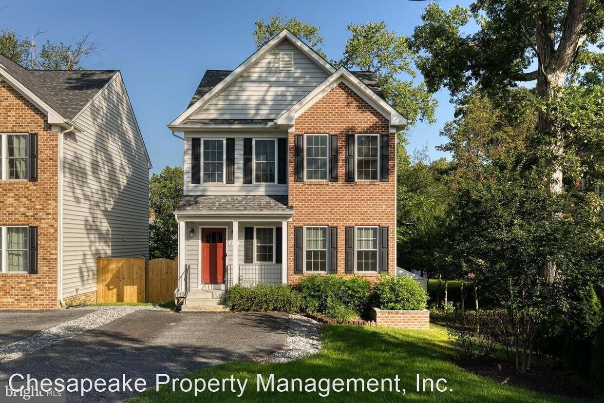 3 br, 2.5 bath House 376 Winmeyer Drive House Rental in Odenton, MD