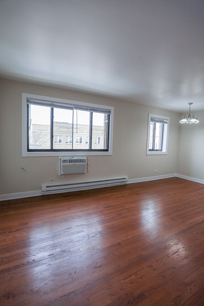 Building Photo - 5900 N Winthrop Ave