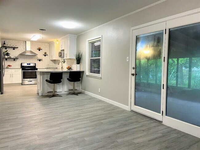 Foto del edificio - 11511 N Oaks Dr