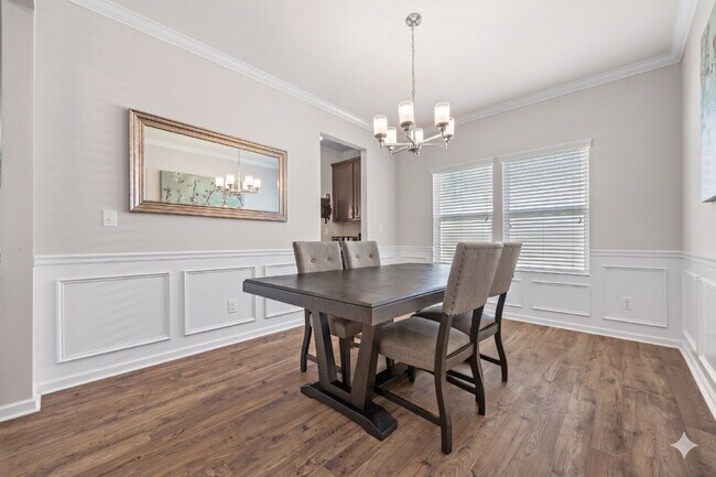 Building Photo - Amenity-Rich neighborhood!