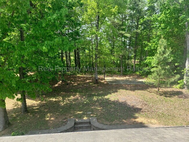 Foto del edificio - 7801 Kensington Manor Ln