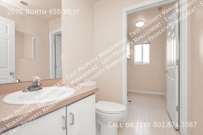 Building Photo - 2070 N 650 W