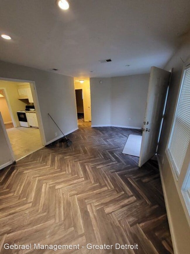 Building Photo - 3 br, 1 bath House - 26076 Colgate St.