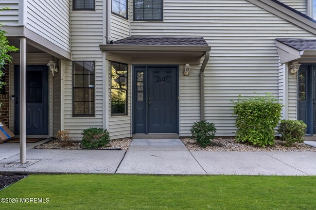 Building Photo - 2101 Bayhead Dr