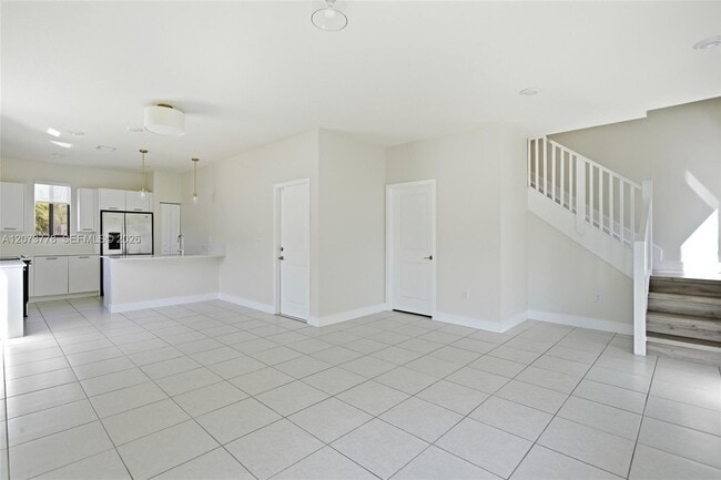 Building Photo - 4426 NW 83rd Pkwy