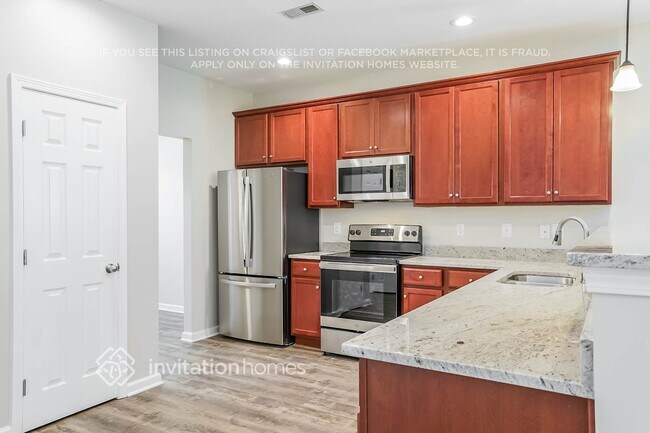 Building Photo - 1309 Hosmer Ct