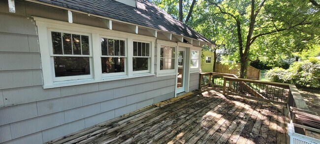 Foto del edificio - 619 S Kentwood Ave