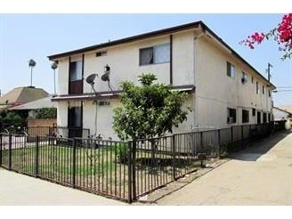 Building Photo - 427 N Kingsley Dr