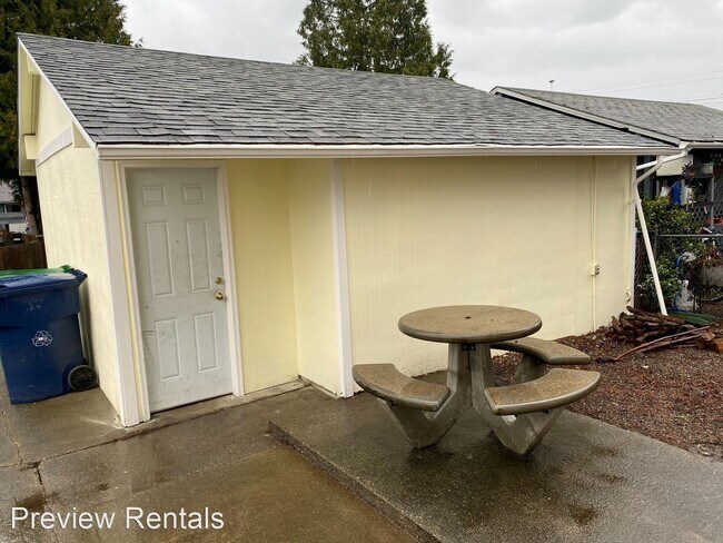 Building Photo - 3 br, 1 bath House - 8714 14th St NE