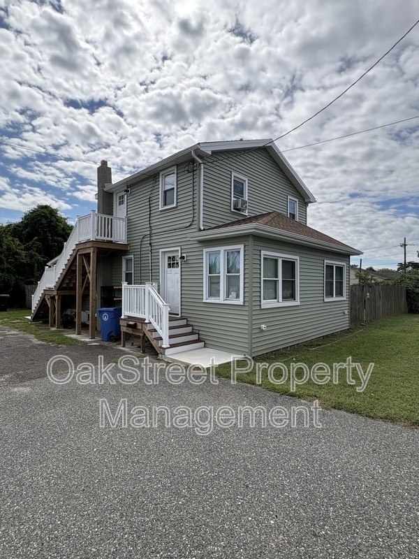 Building Photo - 455 Crown Point Rd