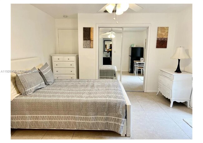 Building Photo - 2449 NW 73rd Ave