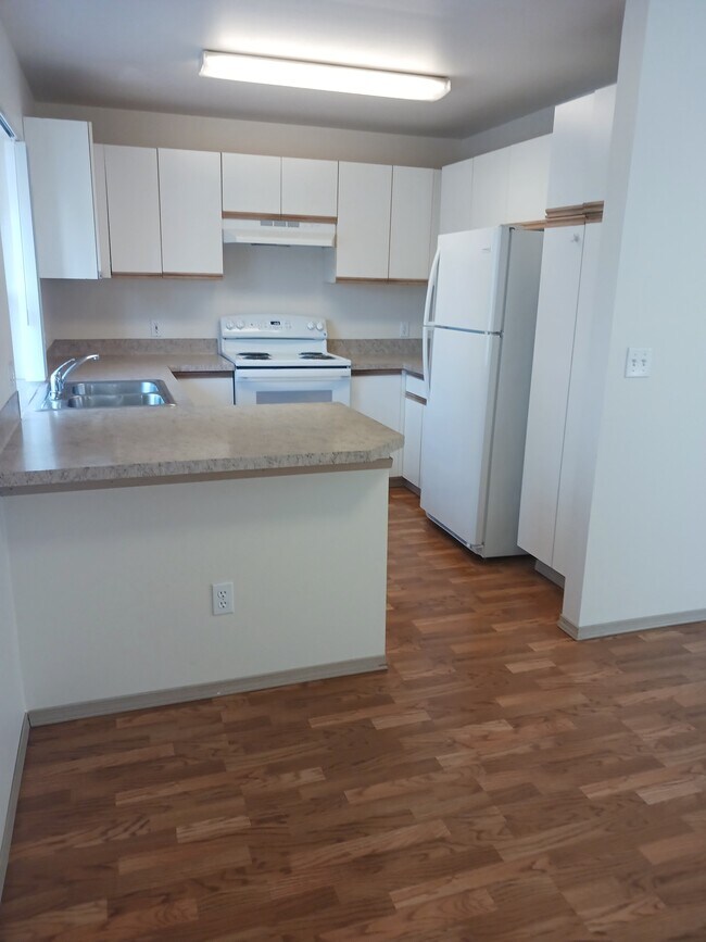 Upstairs rambler kitchen - Noble Court Estates