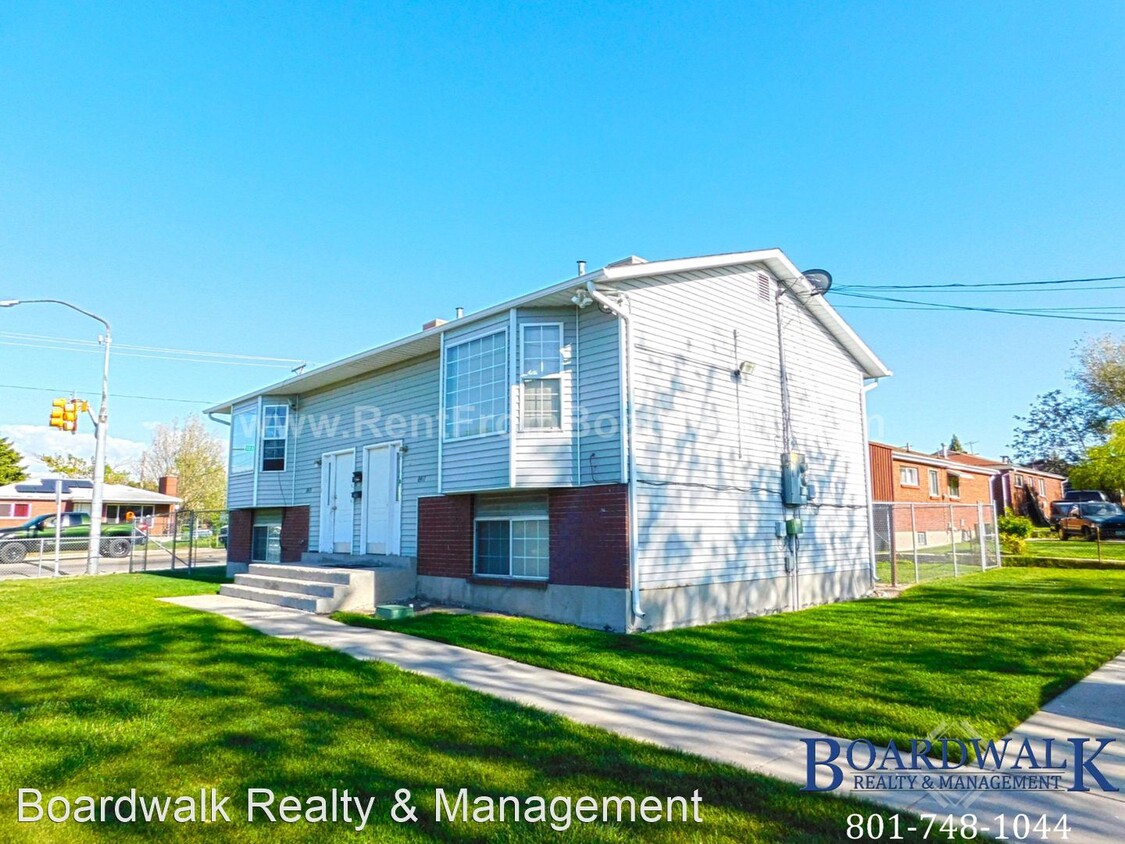 Primary Photo - 2 br, 1.5 bath House - 8417 W 3100 S