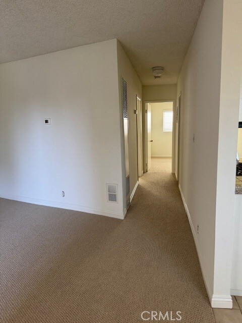 Building Photo - 207 W Marquita