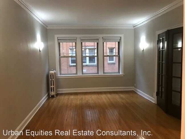 Building Photo - 1119 W Granville Ave