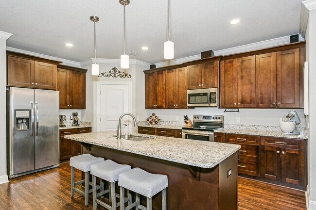 Foto del edificio - 9013 Timber Ln