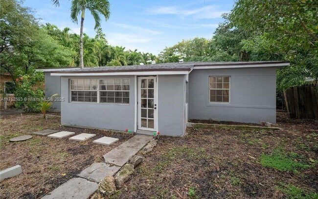 Building Photo - 13845 NW 6th Ave