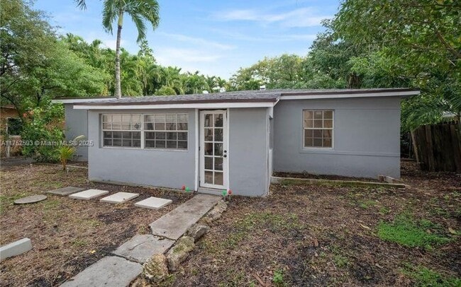 Foto del edificio - 13845 NW 6th Ave