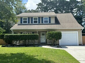 Building Photo - 435 Wolf Run Ln