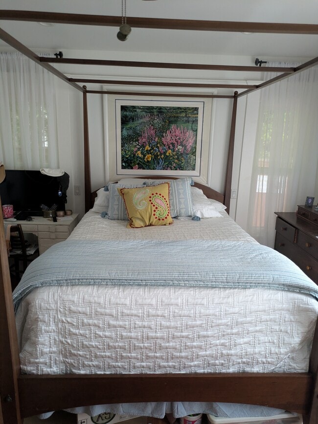 Foto del edificio - 522 E Maple Ave