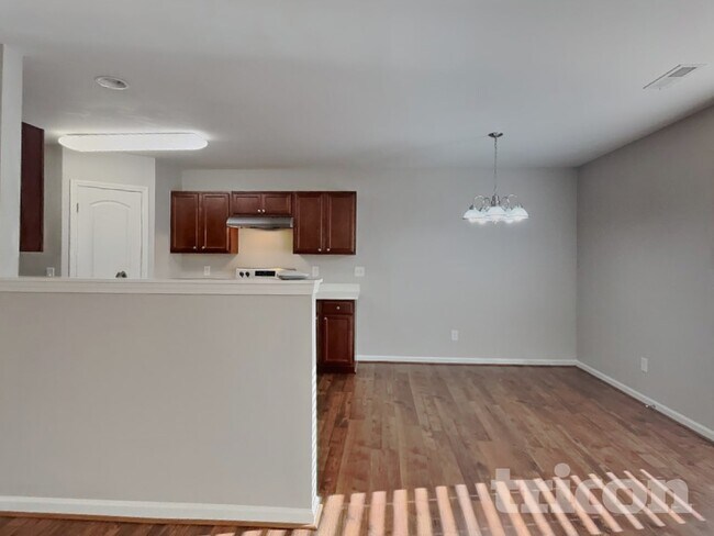 Foto del edificio - 30 Gold Rush Ct