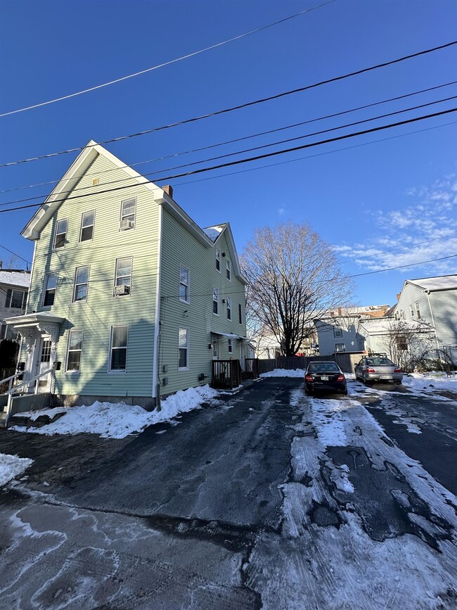 Building Photo - 89 4th St