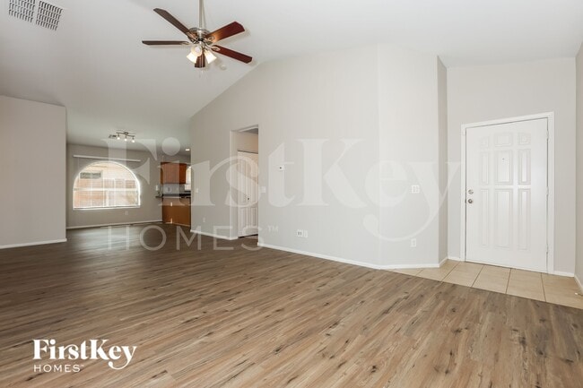 Building Photo - 38173 N Lamar Dr