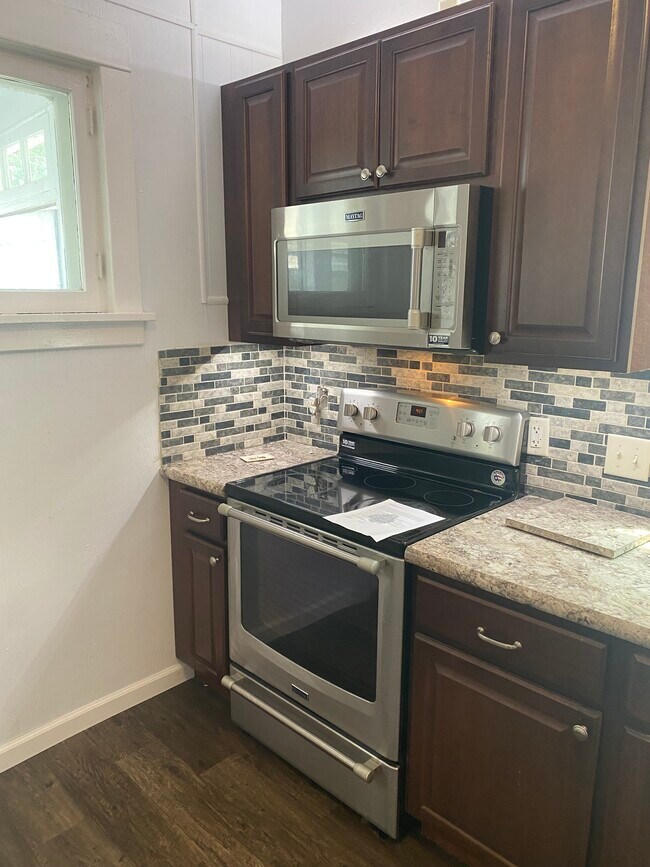 Cocina - 316 E Spring St