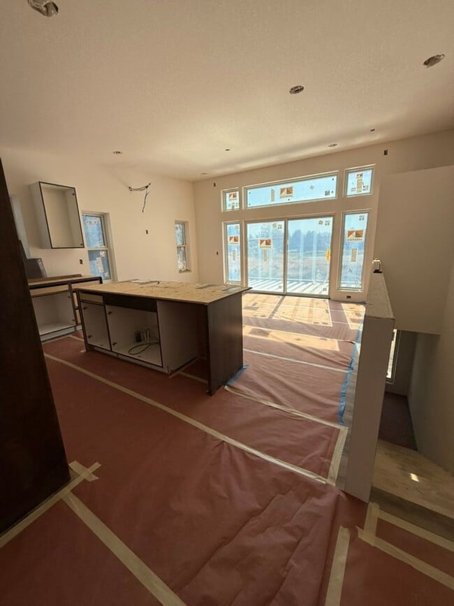 Building Photo - NYB-671