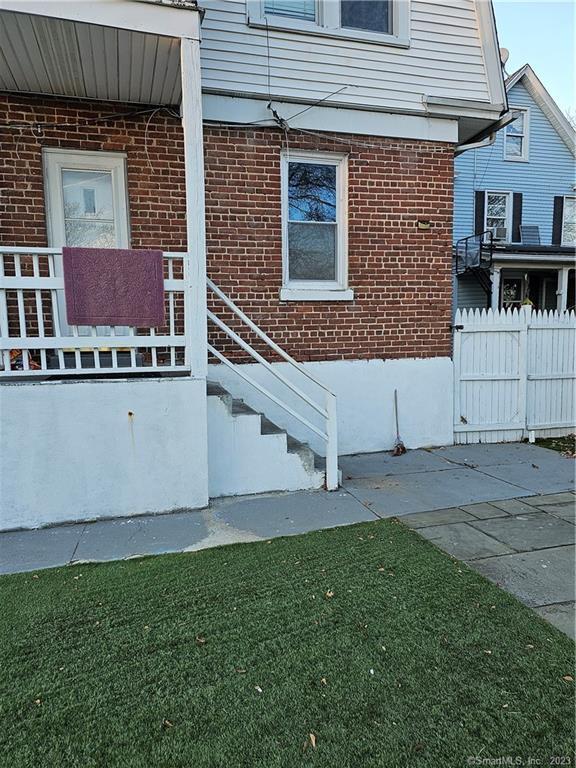 Building Photo - 307 Marion St