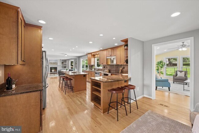Building Photo - 11209 Maine Cove Dr