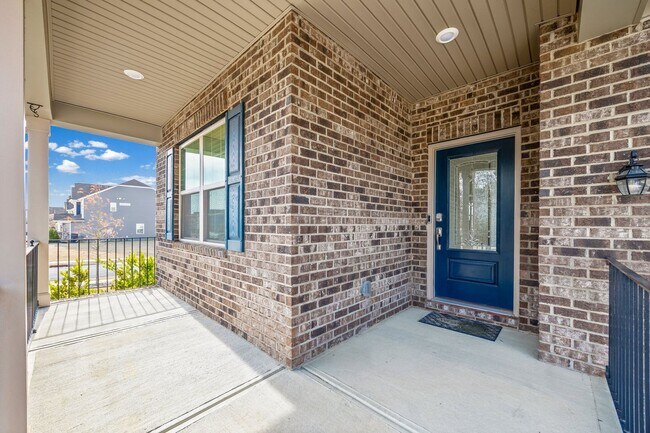 Foto del edificio - Beautiful 4-bed 3.5 bath in The Palisades of South Charlotte!