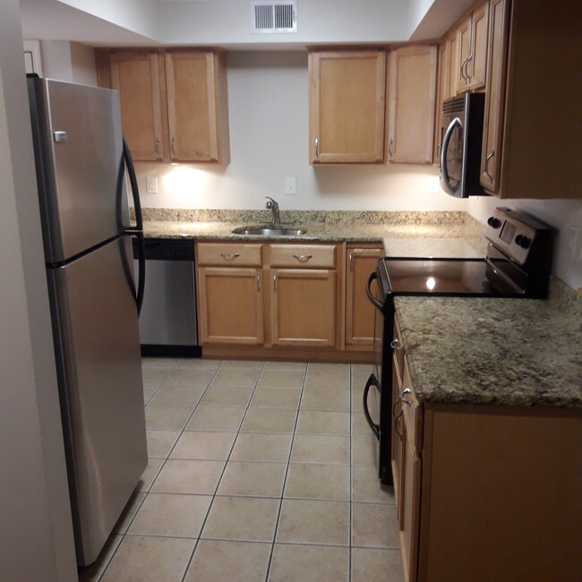 Stainless Steel & Granite - 1809 Adair Bridge Cv