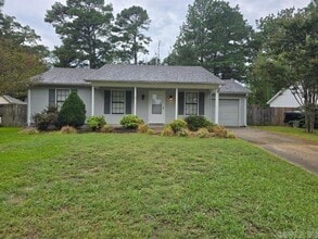 Building Photo - 3313 Henson Pl