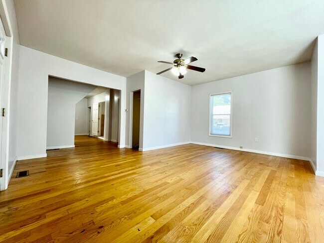 Living Room - 63 Lane St