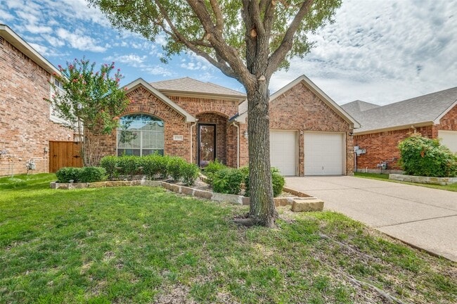 Photo - 2767 Waterway Dr House